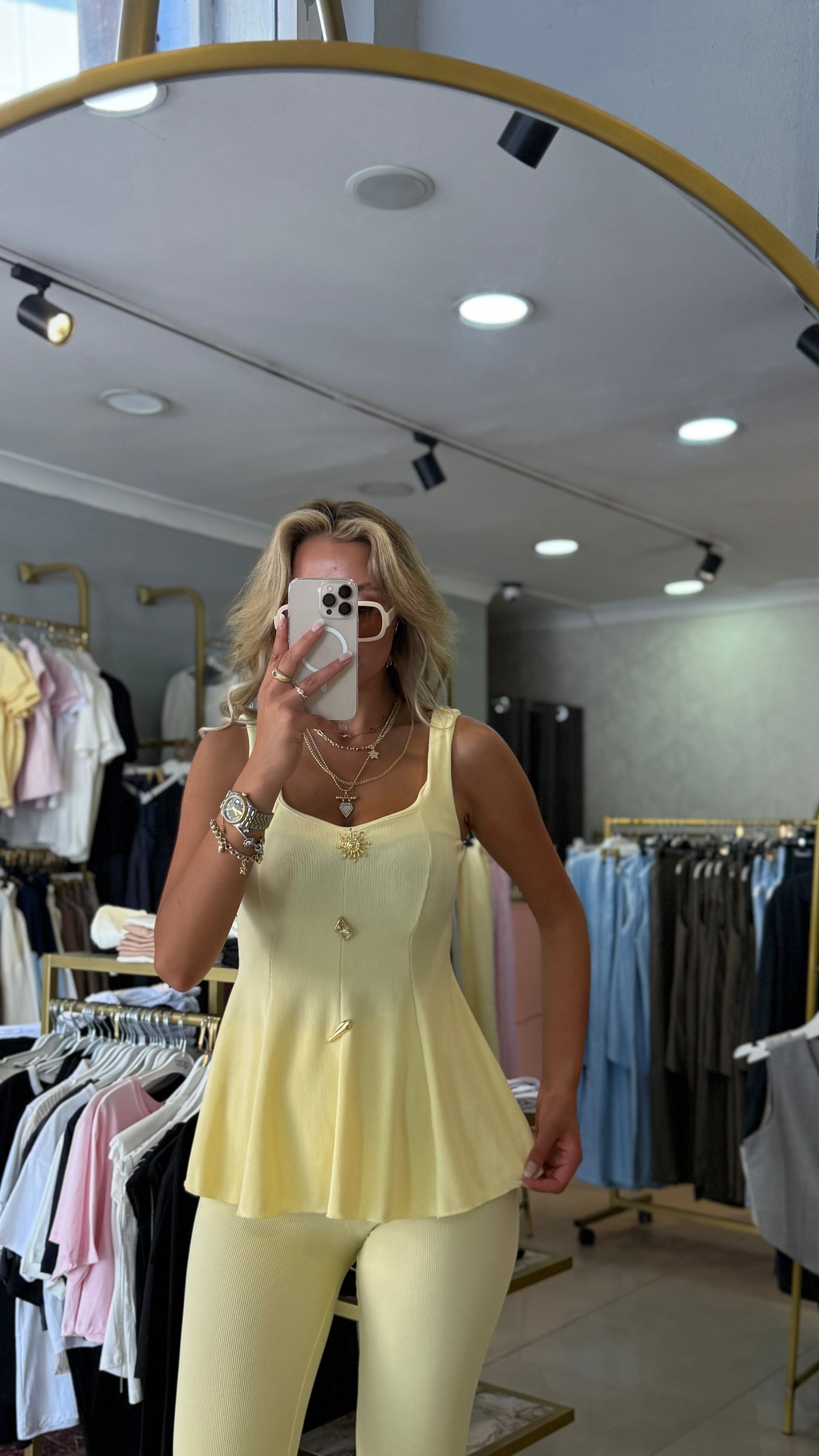 GOLD DÜĞME DETAYLI FİTİLLİ SARI YELEK TAKIM