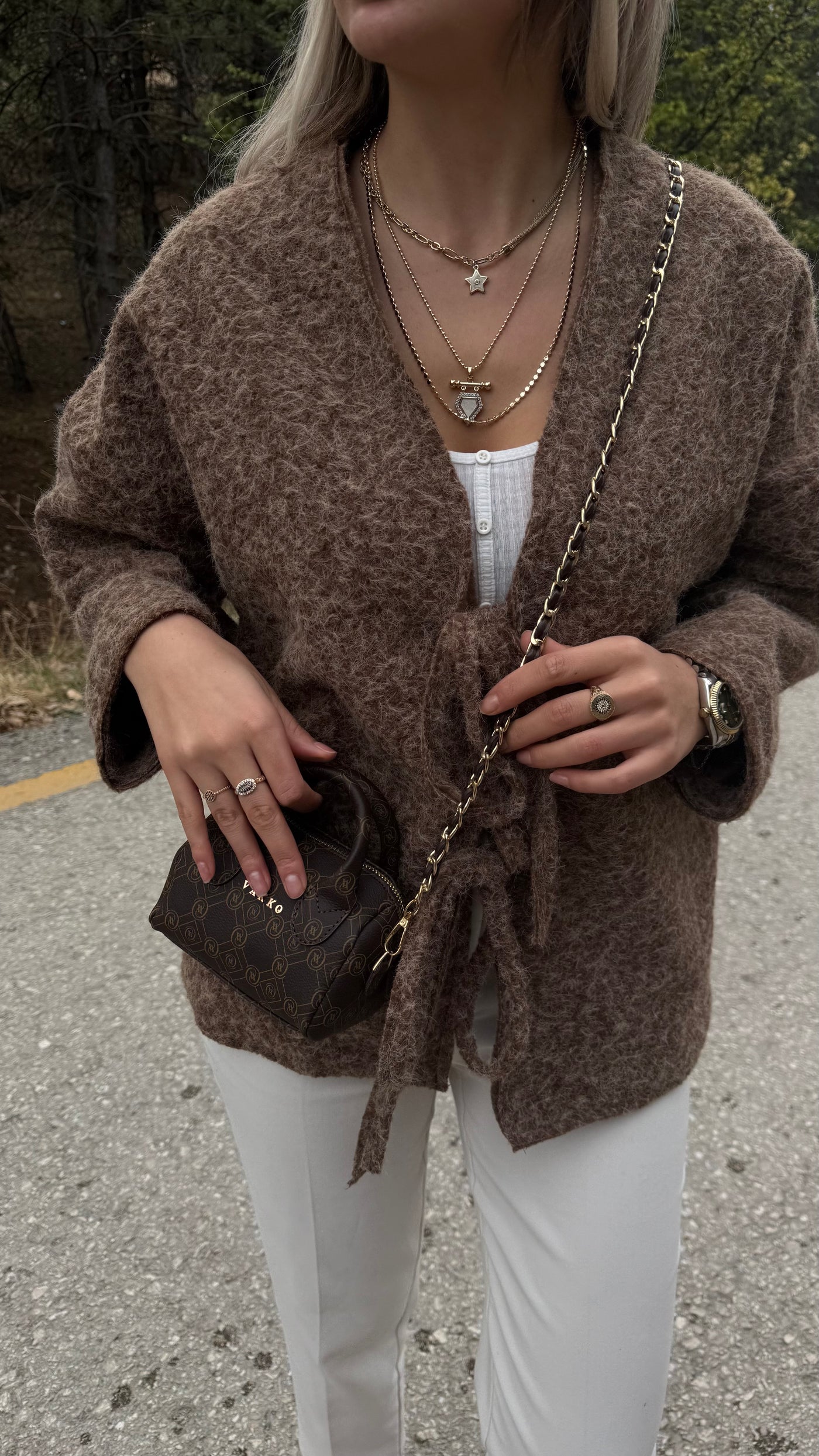 KIRÇILLI ÖNÜ BAĞLAMALI CAMEL CEKET