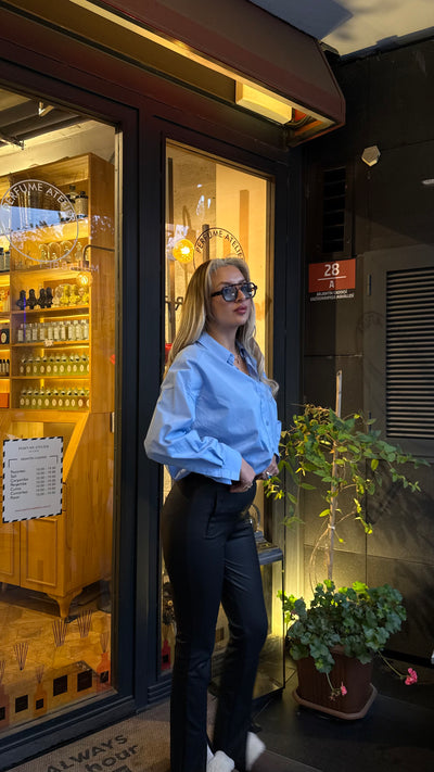 BİLEK YIRTMAÇLI YÜKSEK BEL DERİ PANTOLON