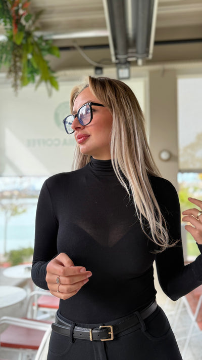 BOĞAZLI ULTRA HAFİF SİYAH ÖRME BLUZ