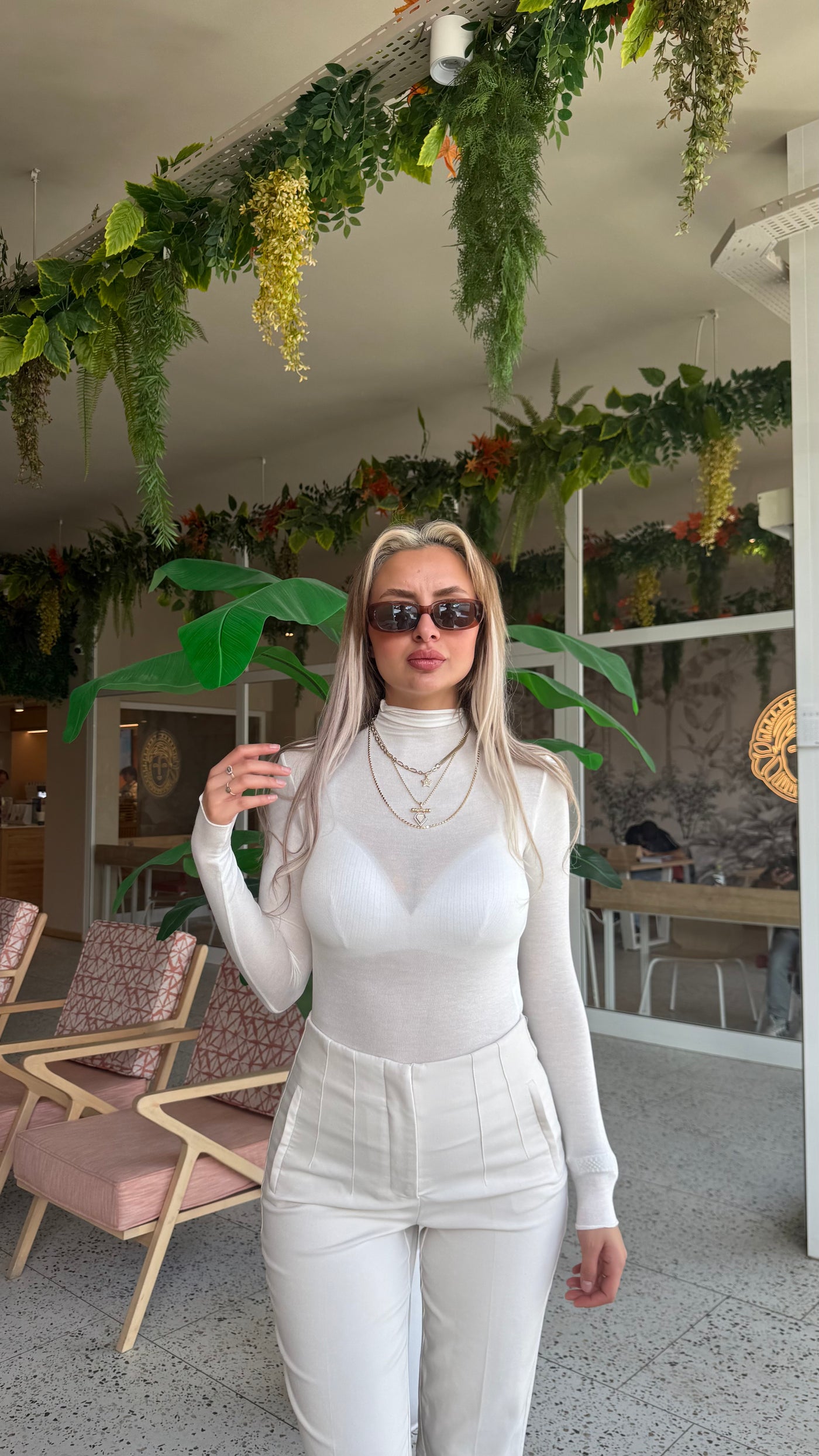 BOĞAZLI ULTRA HAFİF ÖRME BLUZ