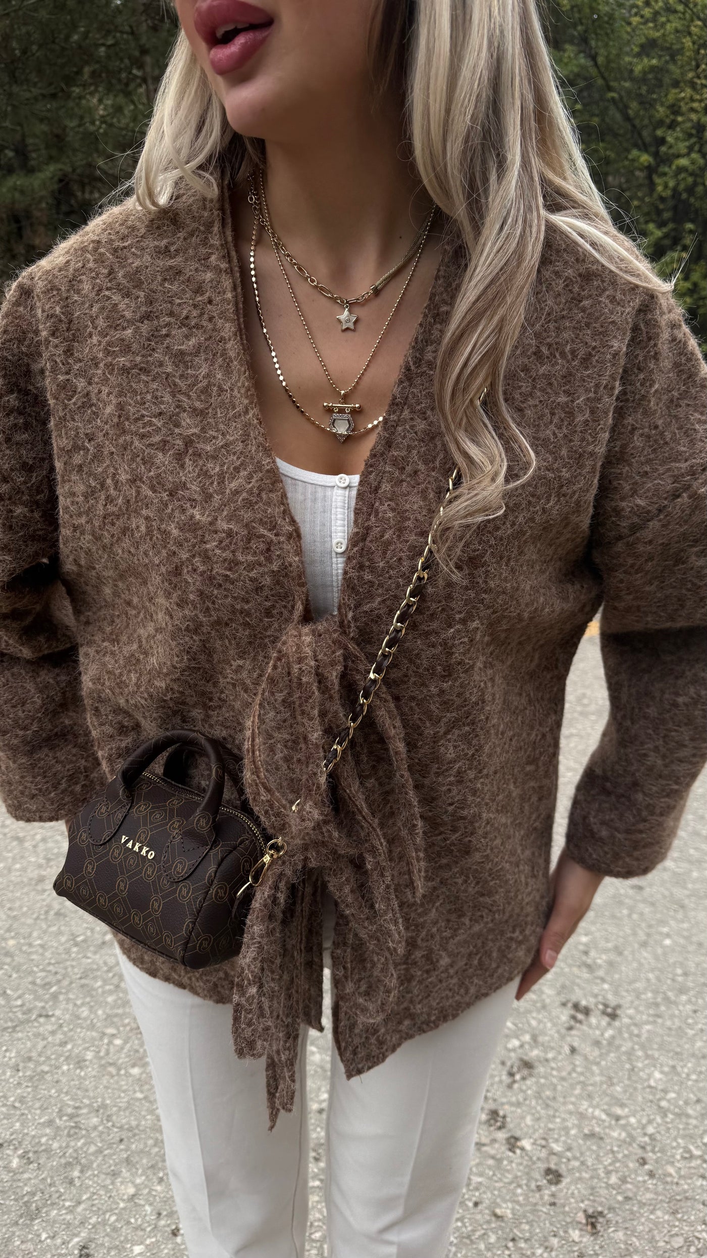 KIRÇILLI ÖNÜ BAĞLAMALI CAMEL CEKET