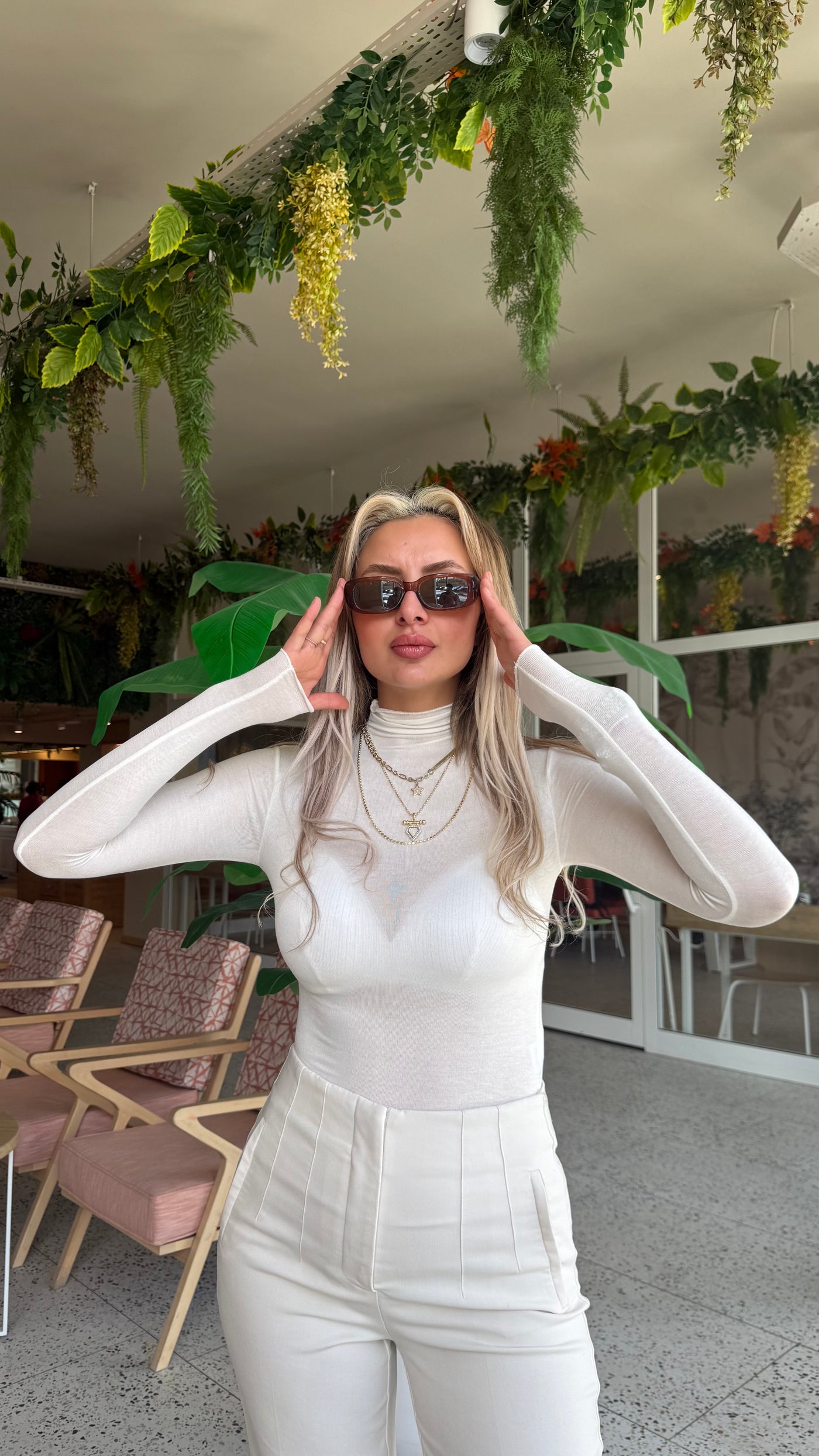 BOĞAZLI ULTRA HAFİF ÖRME BLUZ